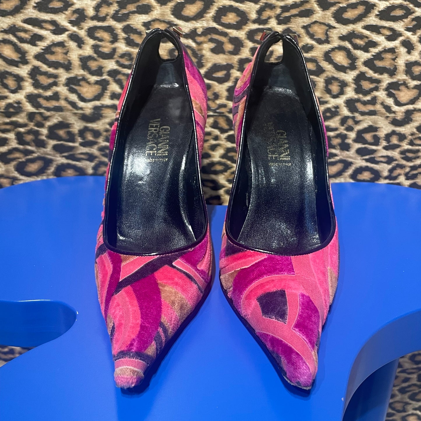 Gianni Versace 1990s Velvet Pumps 36