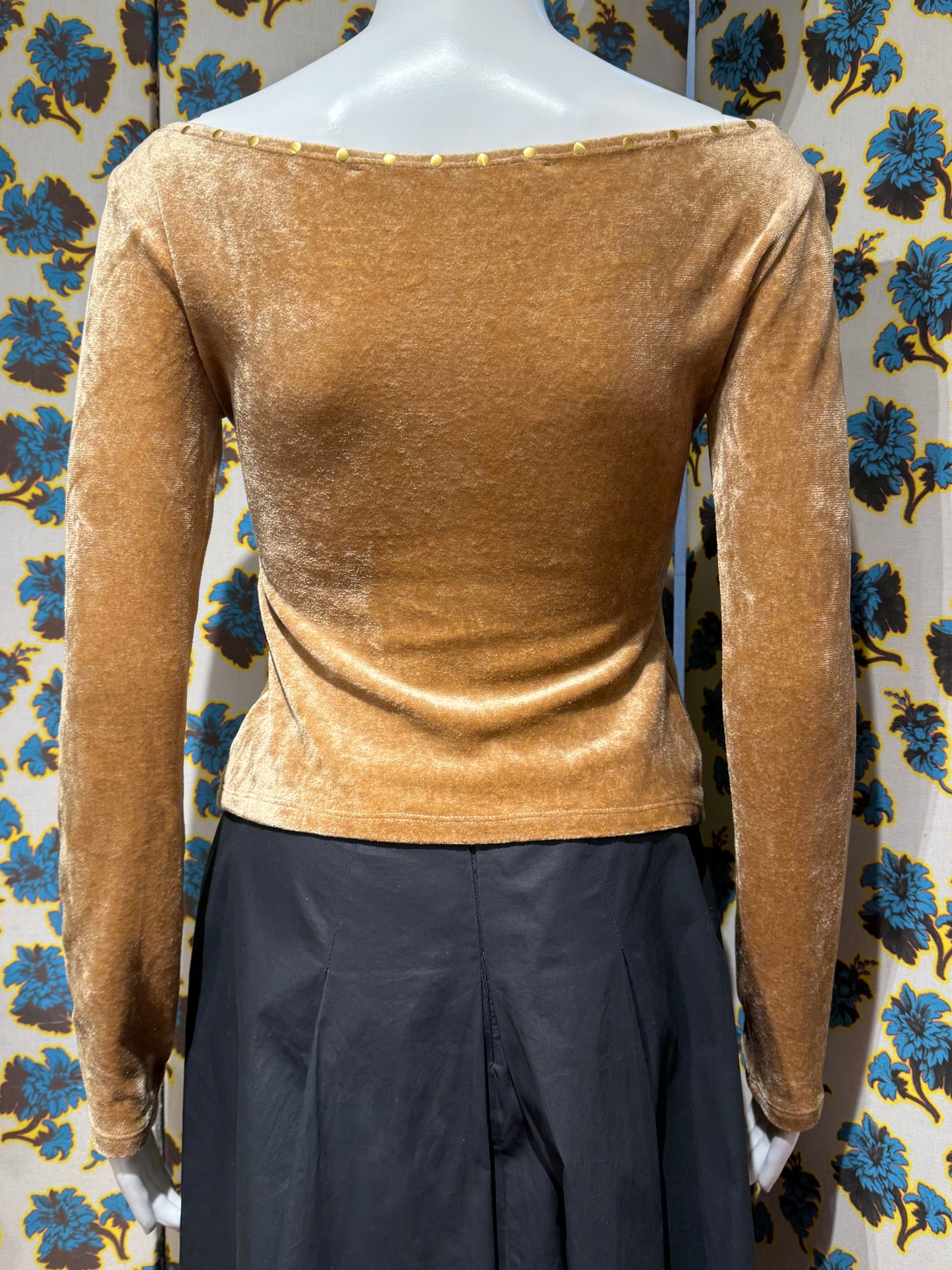 Voyage ‘5 Star Hotels’ Velvet Top