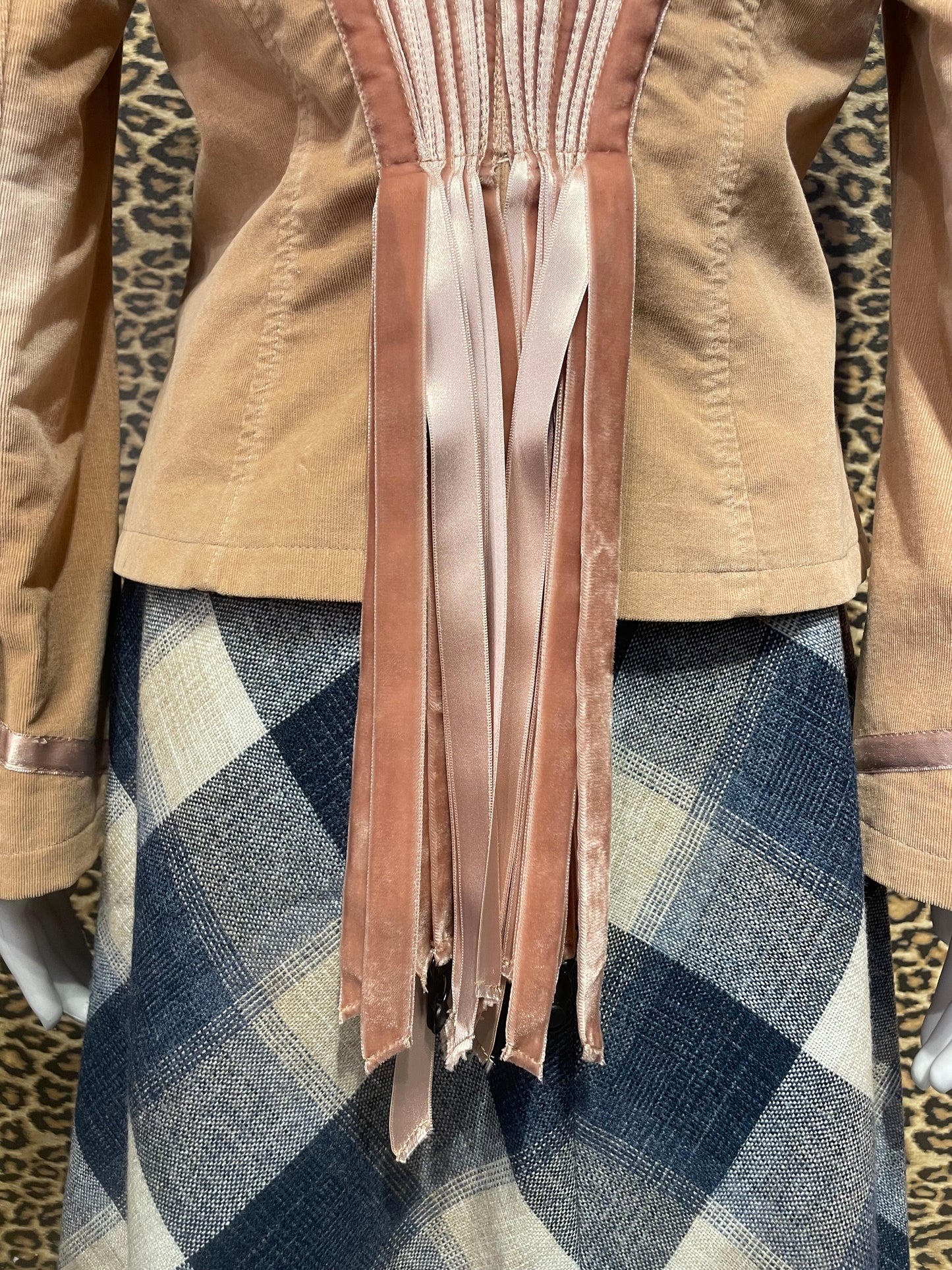 Voyage Passion Velvet Ribbon Jacket