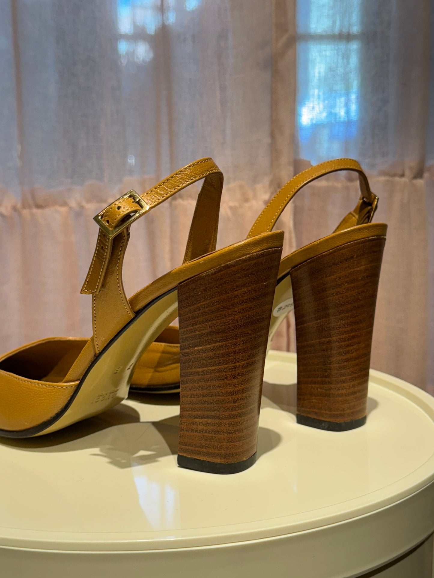 Gucci Tan Square Toe Pumps 7