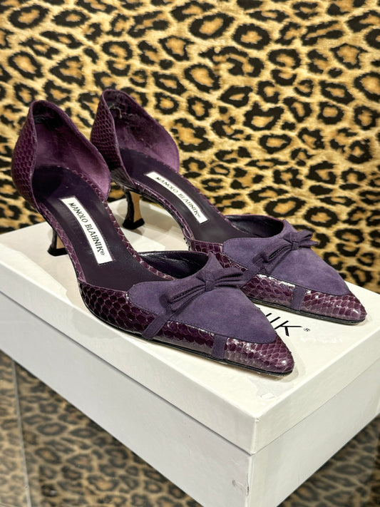 Manolo Blahnik Purple Python Pumps 37