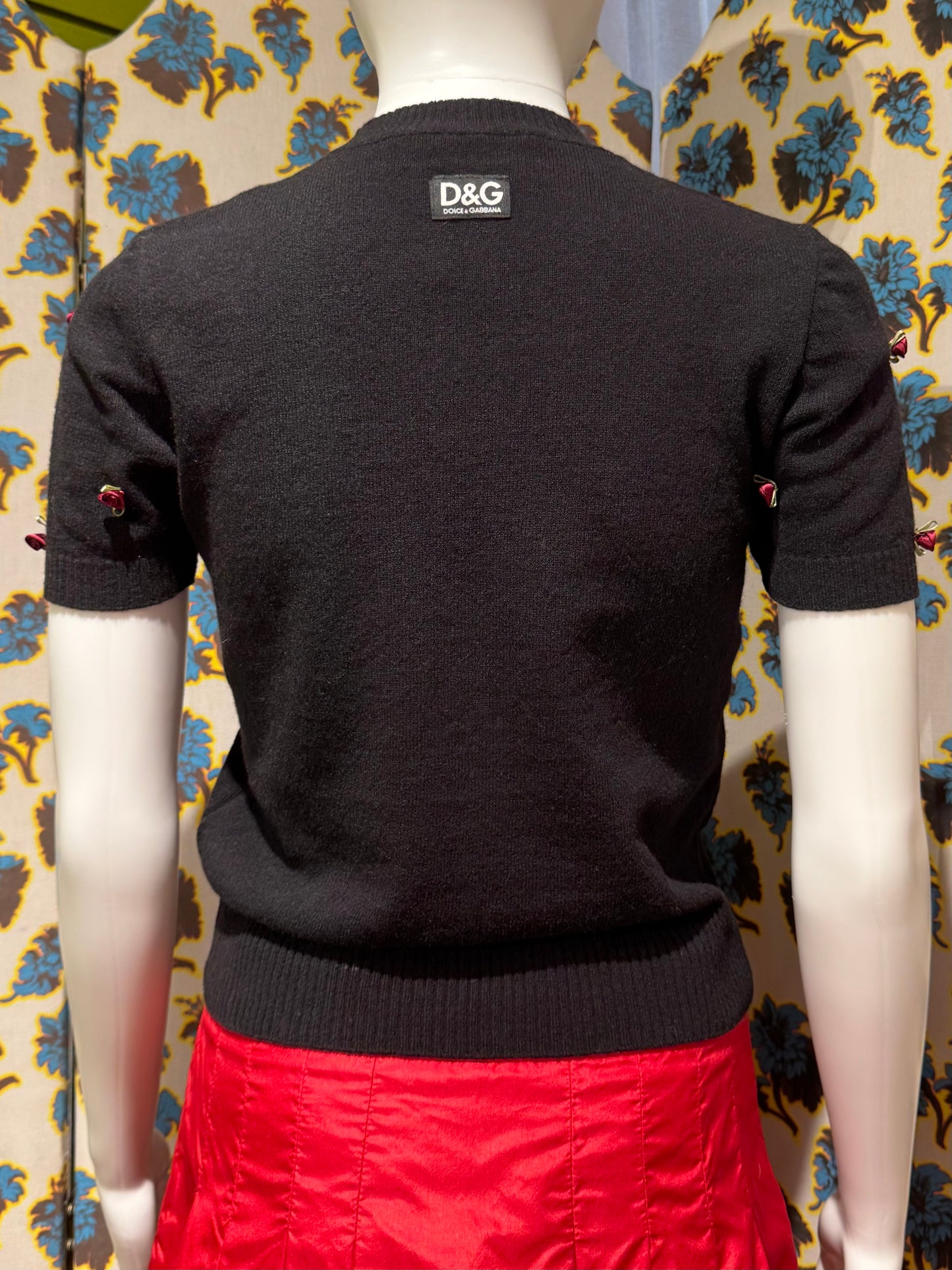 D&G Rosette Knit Top