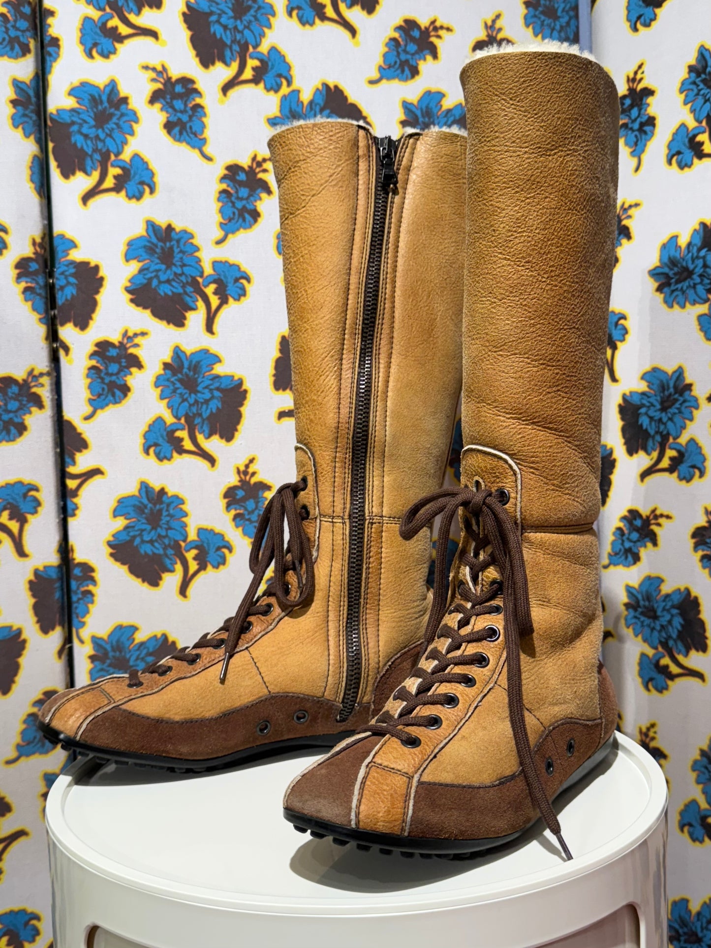 Prada Car Shoe Shearling Lace Up Boots 35.5