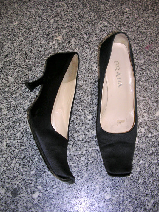 Prada Satin Pumps 40.5