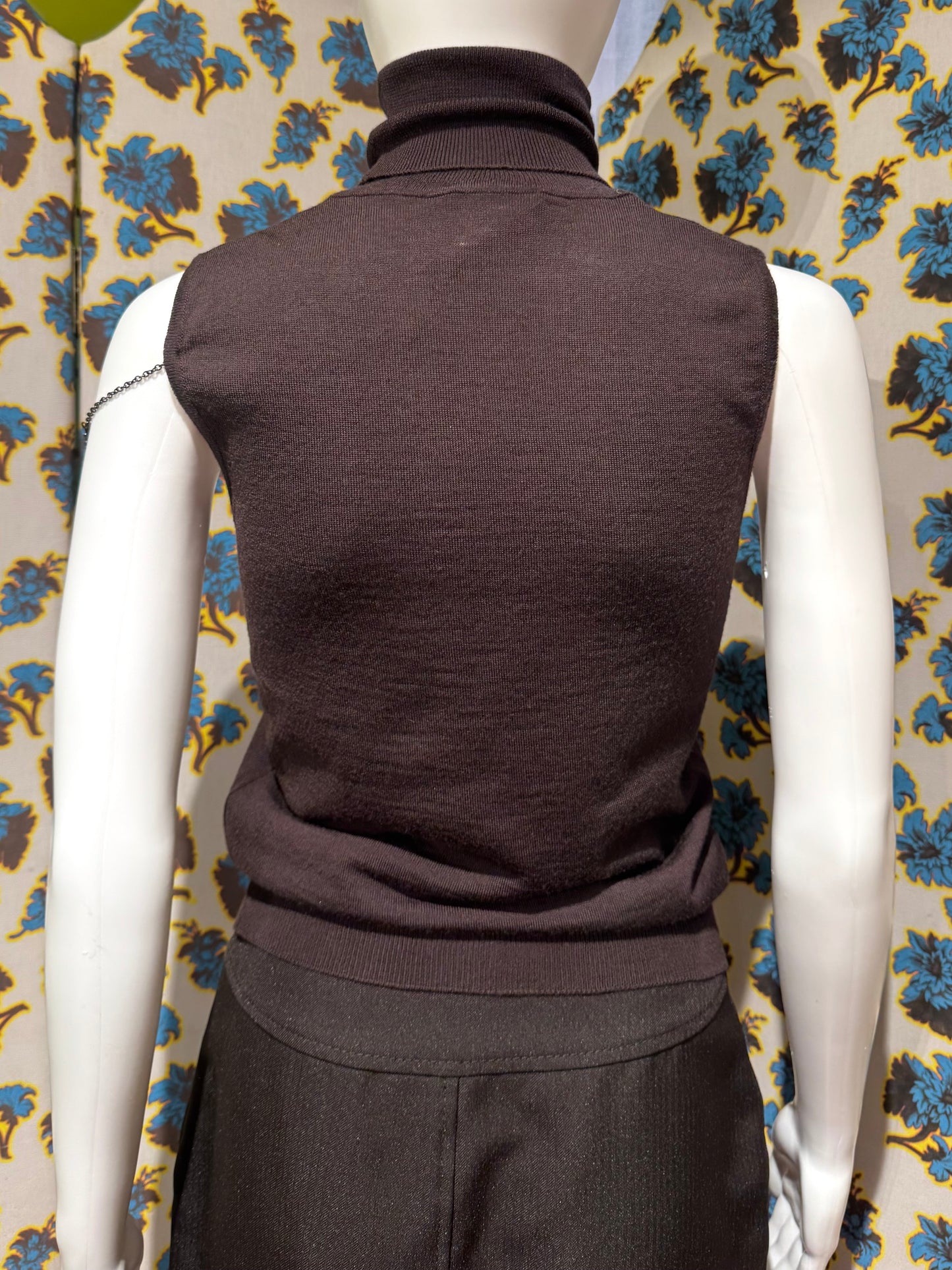 Chloé F/W 2001 Sleeveless Turtleneck