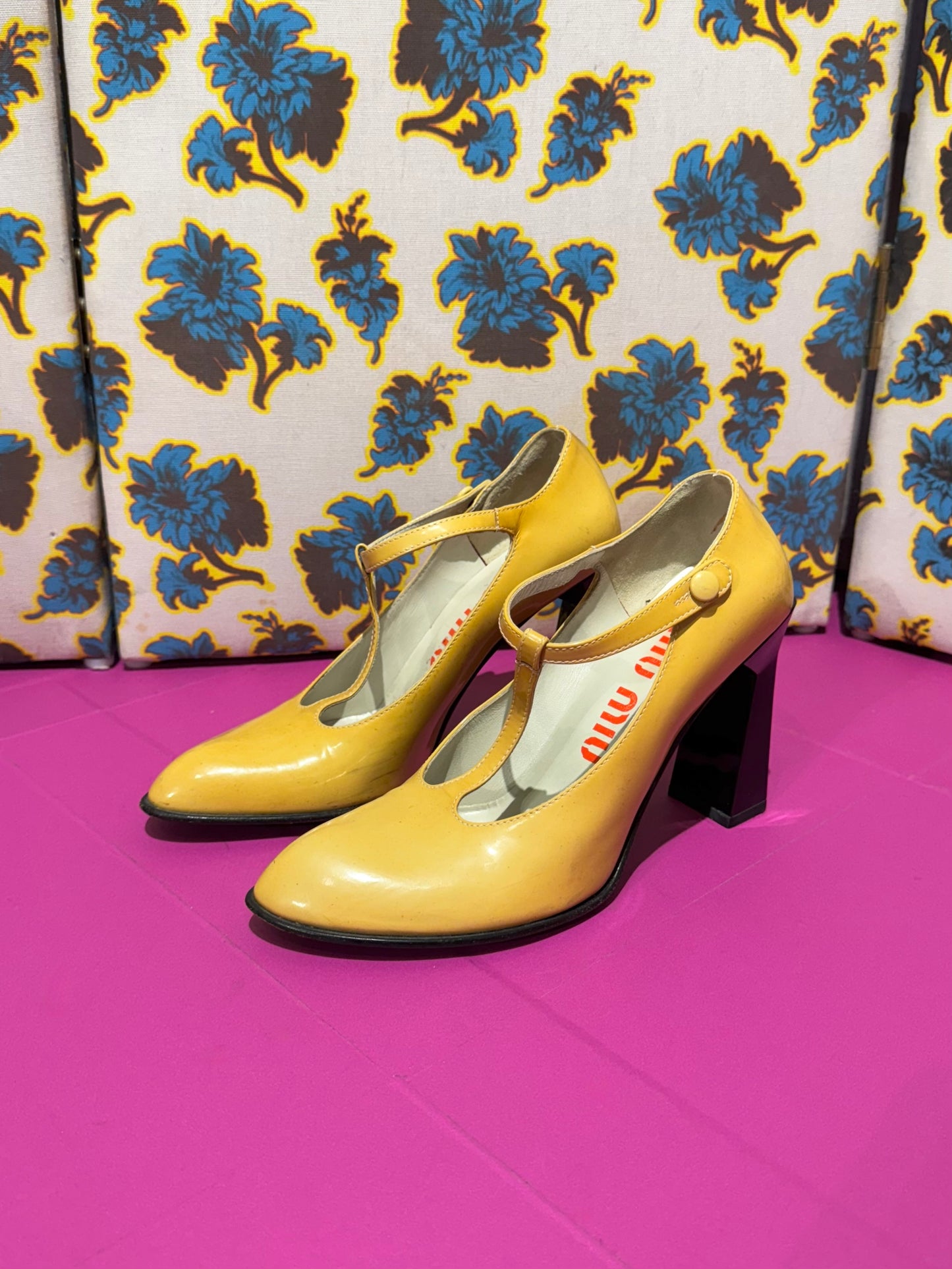 Miu Miu F/W 1998 Yellow Mary Jane’s