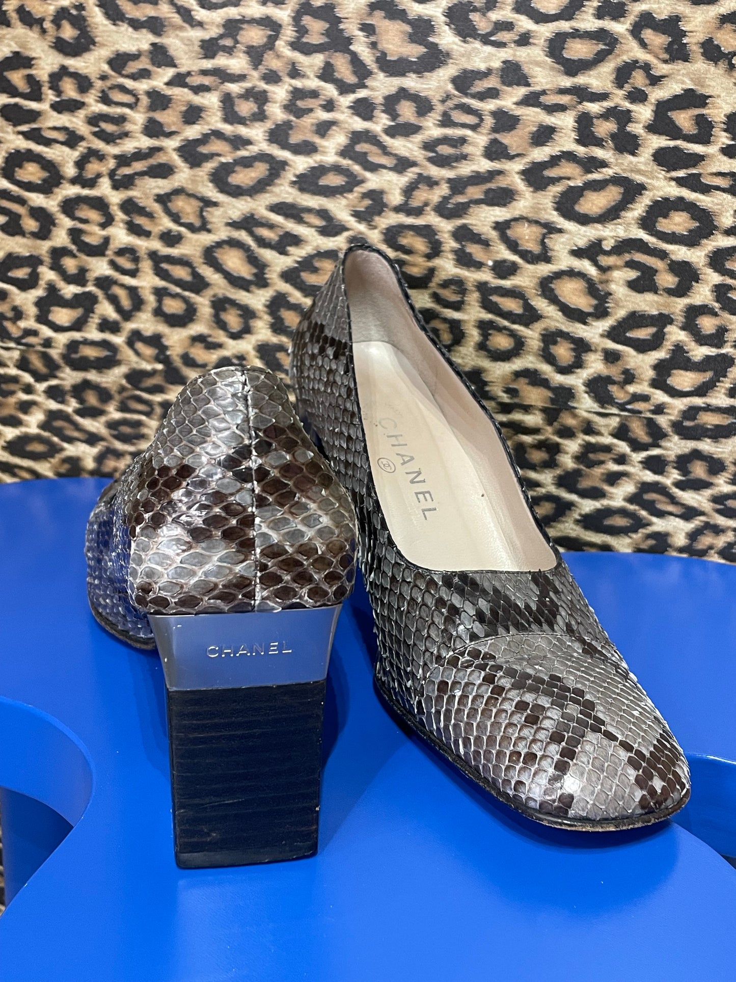 Chanel Python Pumps 39